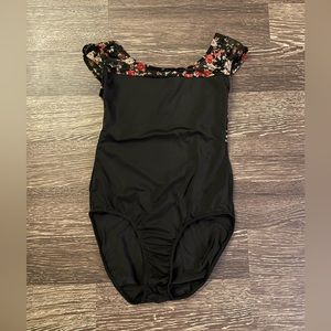 Class in ballet leotard, black/floral mesh cap sleeves